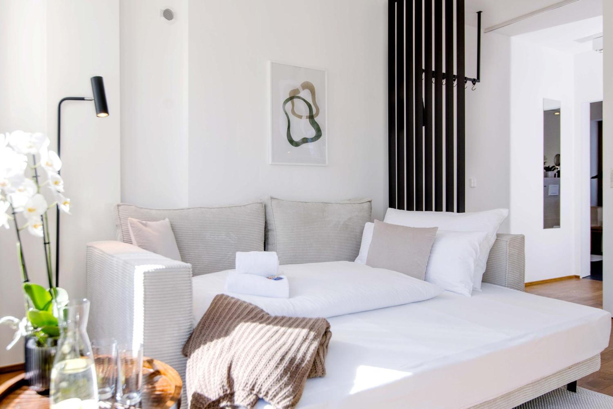 Blueberry Living - Wohlfuehl-apartment Starnberger See, Design, Sport & Apartment