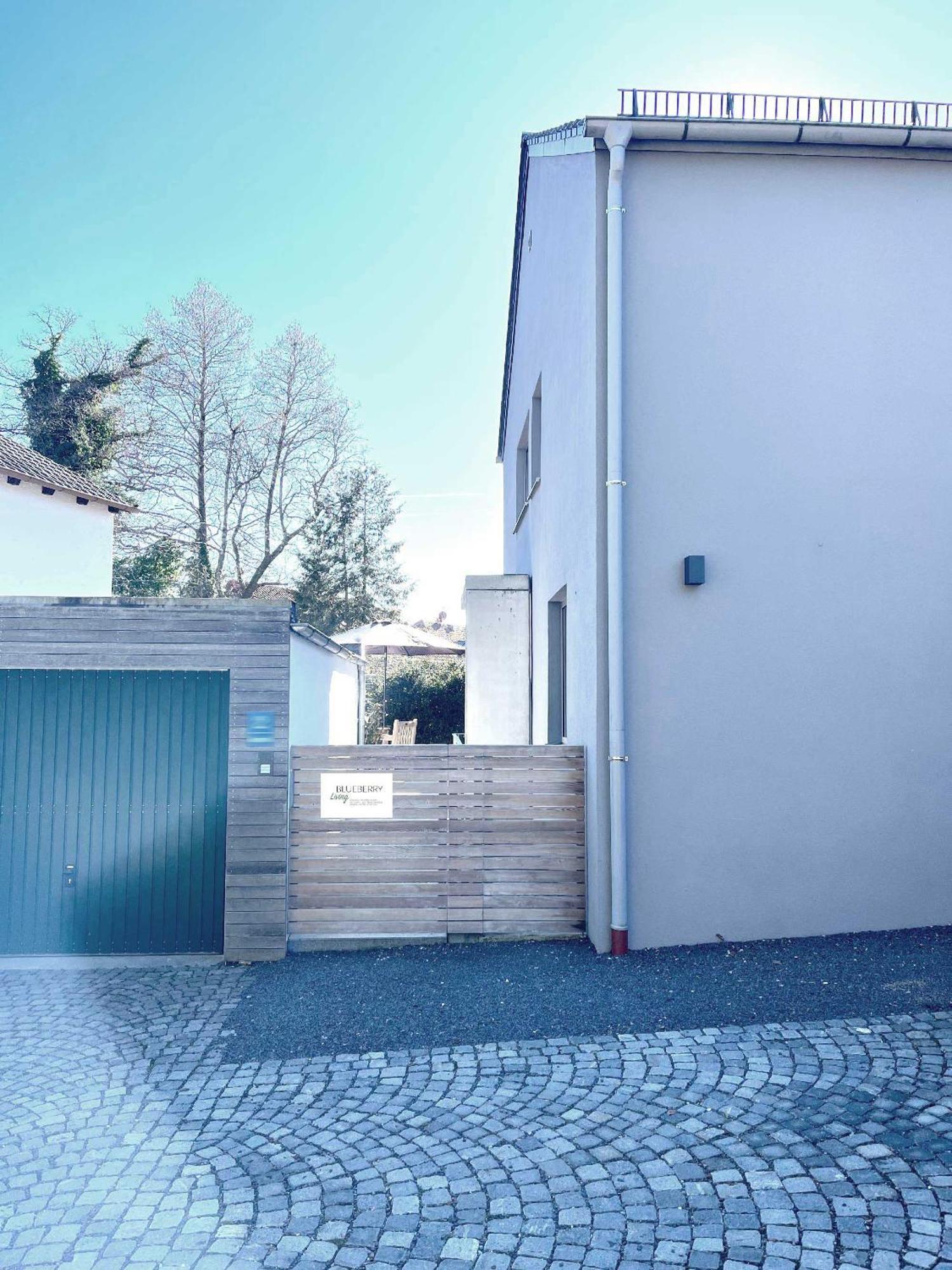 Blueberry Living - Wohlfuehl-apartment Starnberger See, Design, Sport & * Tutzing